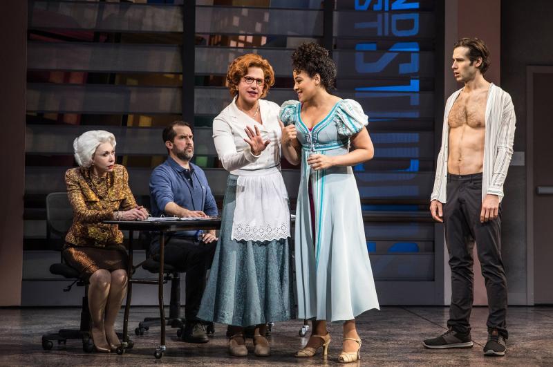 Wake Up With BWW 5/17: Drama League Awards, and More! Image