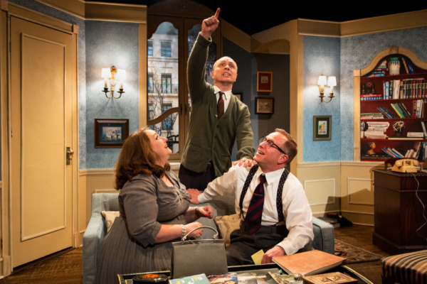 Photo Flash: First Look at Retro Productions' MARY, MARY Image