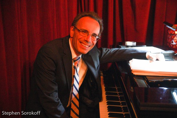 Photo Coverage: Linda Purl Plays the Beach Cafe Image