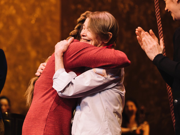 Photos and Video: Glenda Jackson Honored With Lifetime Achievement Lilly Award Image