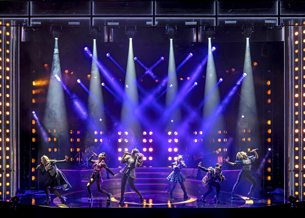 Photo Flash: Get A First Look At SIX the Musical in Chicago Image