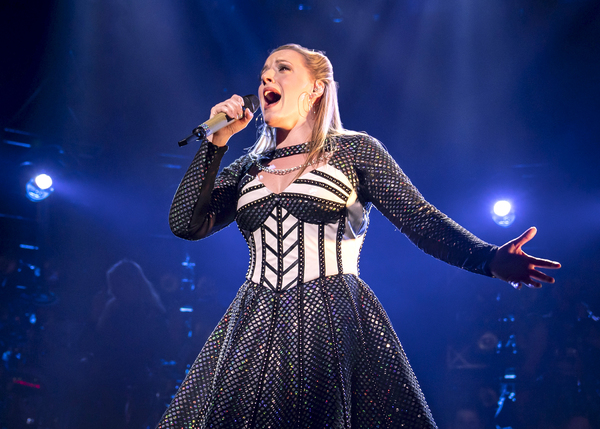 Photo Flash: Get A First Look At SIX the Musical in Chicago Image