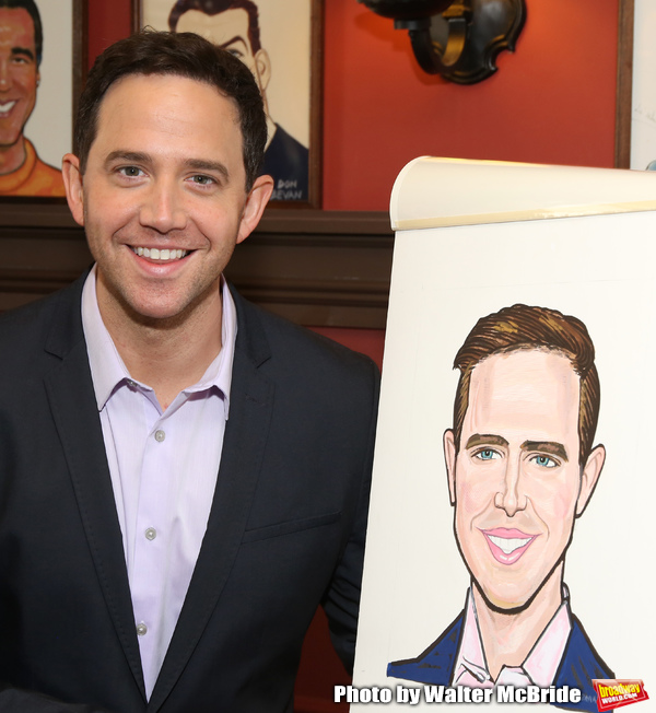 Photo Coverage: TOOTSIE Star Santino Fontana Gets His Very Own Sardi's Portrait Image