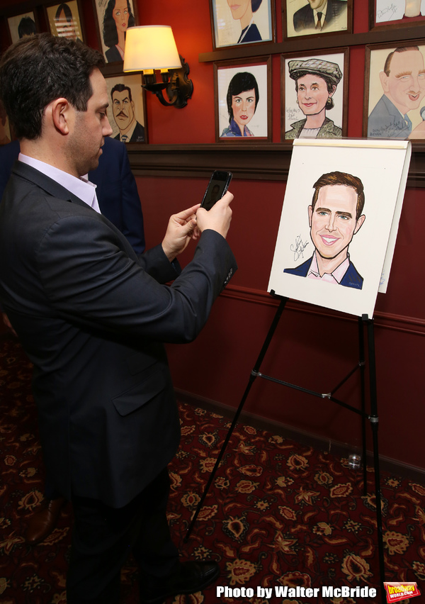 Photo Coverage: TOOTSIE Star Santino Fontana Gets His Very Own Sardi's Portrait Image