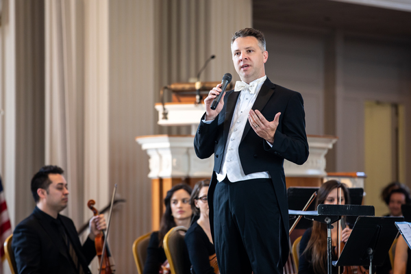 Photo Flash: Mendelssohn Choir of Pittsburgh Celebrates Queen Victoria Image