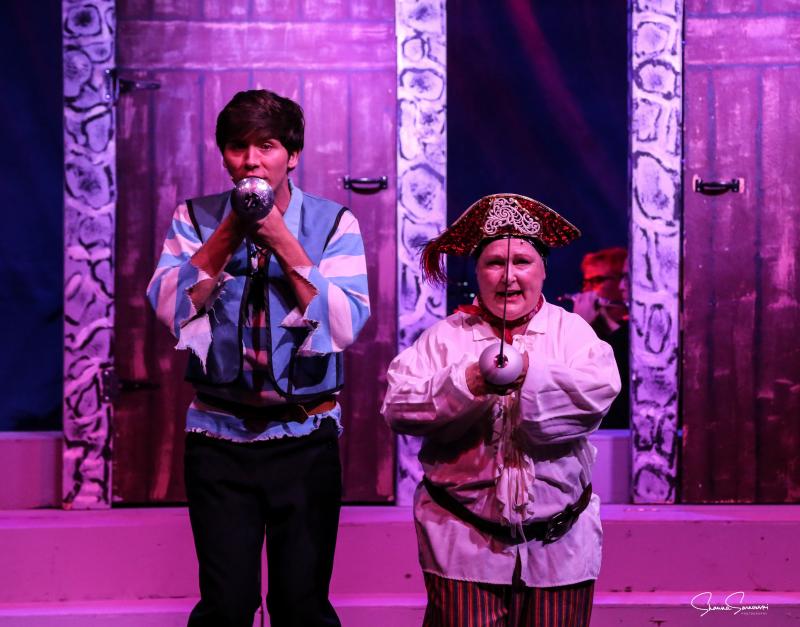 Review: THE PIRATES OF PENZANCE at Rancho Mirage Amphitheater Image