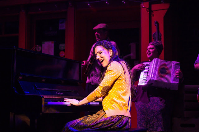 Review: ONCE Showcases First-Rate Artistry at The Phoenix Theatre Company Image