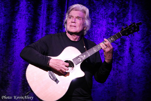 Photo Flash: Birdland Theater Hosts John Davidson Image