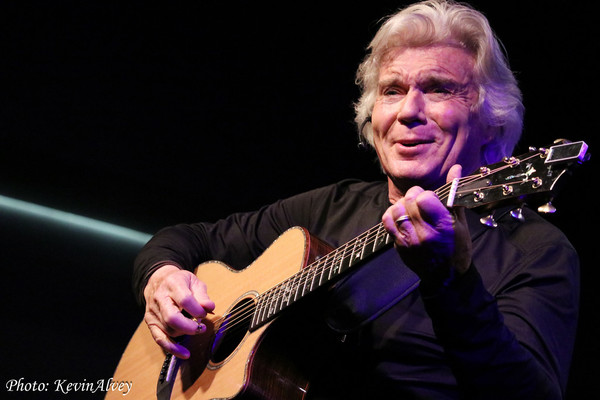 Photo Flash: Birdland Theater Hosts John Davidson Image