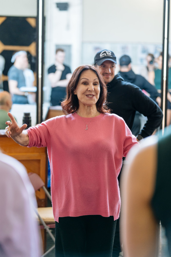Photo Flash: In Rehearsal with the UK and Ireland Tour of GREASE Image