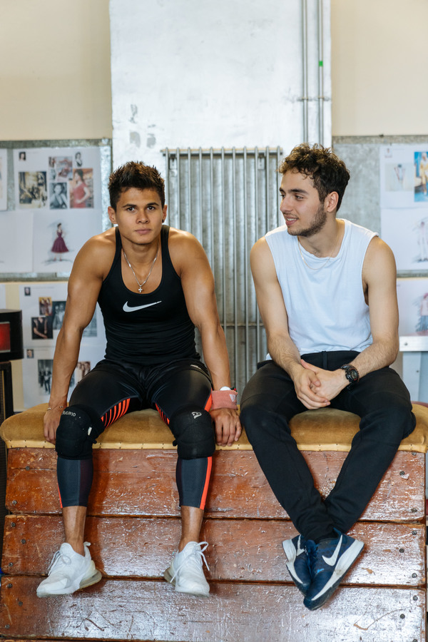 Photo Flash: In Rehearsal with the UK and Ireland Tour of GREASE 