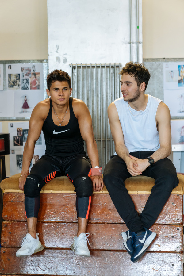 Photo Flash: In Rehearsal with the UK and Ireland Tour of GREASE Image