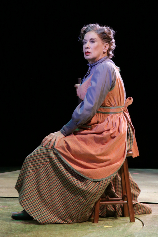 Photo Flash: OKLAHOMA! At North Shore Music Theatre Image