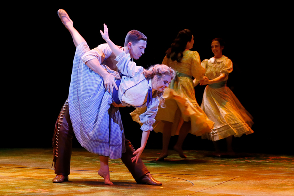 Photo Flash: OKLAHOMA! At North Shore Music Theatre Image
