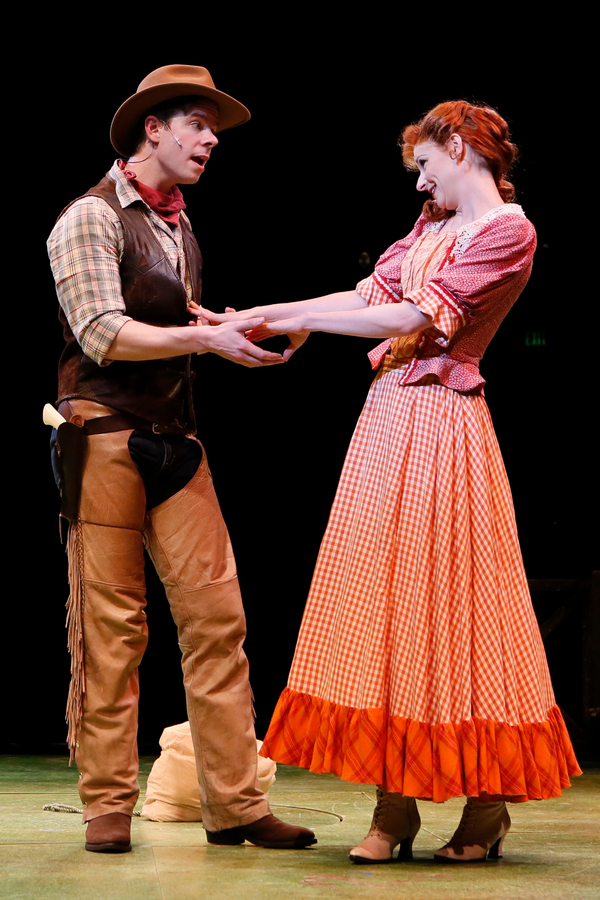 Photo Flash: OKLAHOMA! At North Shore Music Theatre Image