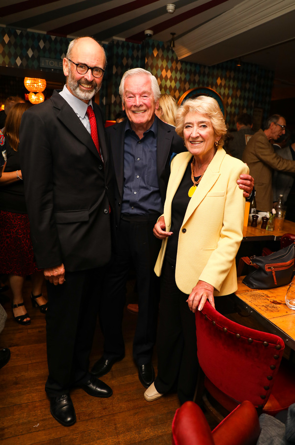 Robin Herford (Director, and Arthur Kipps), Frank Barrie (Arthur Kipps), and Mary-Ann Photo