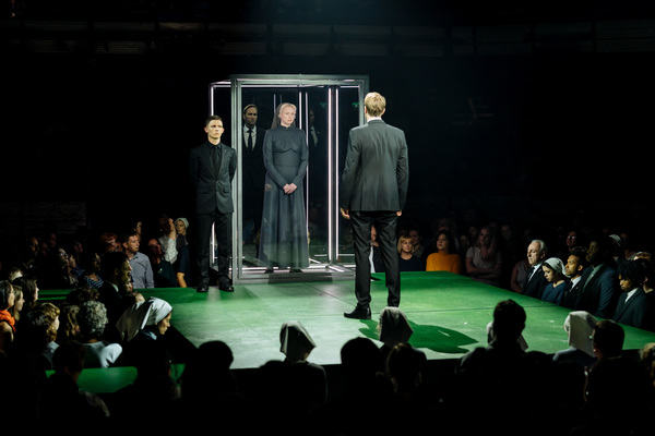 Photo Flash: First Look at Bridge Theatre's A MIDSUMMER NIGHT'S DREAM Image
