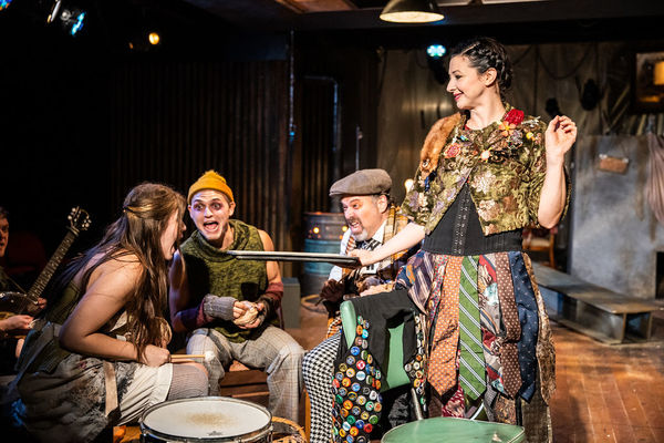 Photo Flash: SWEENEY TODD Slashes Into Circle Theatre Image