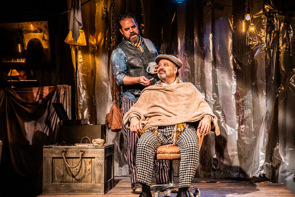 Photo Flash: SWEENEY TODD Slashes Into Circle Theatre Image