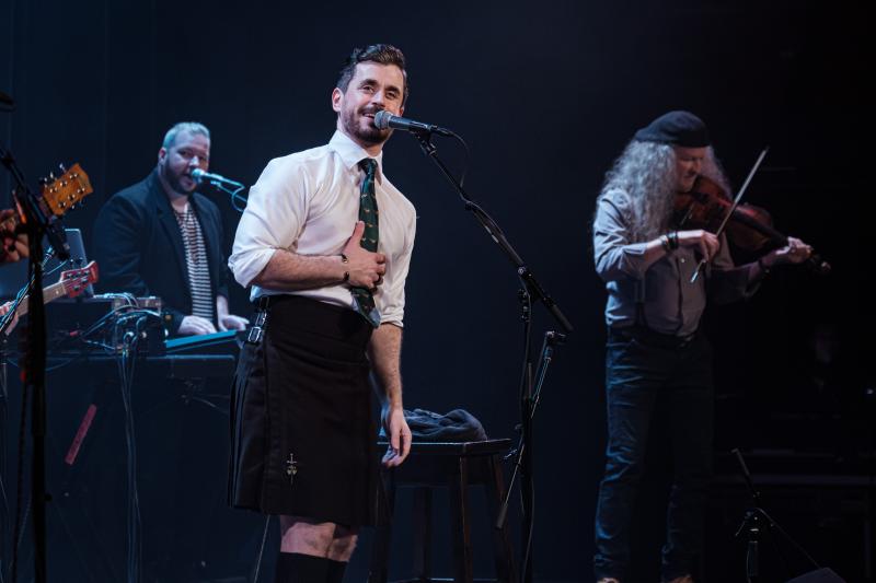 Review: Bobby Fox Treats Sydney Opera House Audience To The World Premiere Of His New Cabaret THE IRISH BOY 