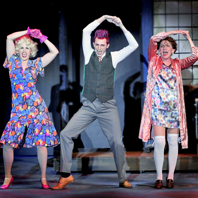 Review: ANNIE at Theatre In The Park Image