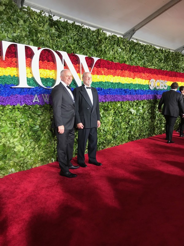 Photo Flash: TheatreWorks Silicon Valley Staff & Fans Celebrate Regional Theatre Tony Win! Image