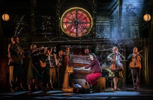 Photo Flash: First Look at Audrey Brisson and Danny Mac in AMELIE Image