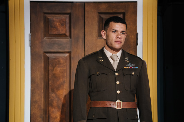 Photo Flash: First Look at Orange Tree's WHILE THE SUN SHINES Image