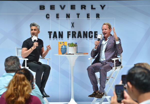 Tan France (L) and Carson Kressley  Photo