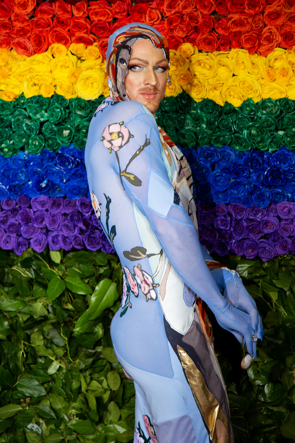 Photo Coverage: Stars Shine on the Red Carpet at the 2019 Tony Awards Image