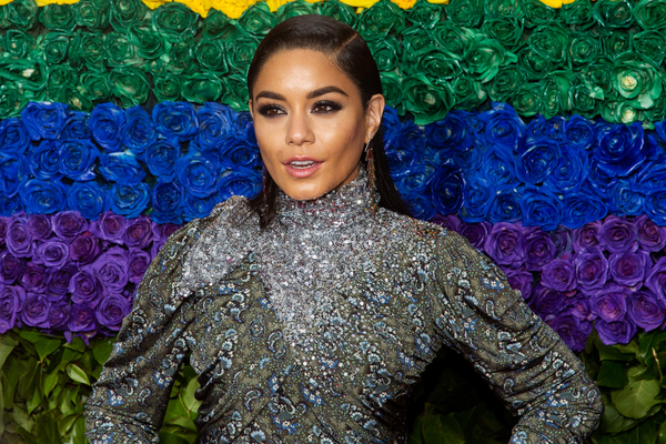 Photo Coverage: Stars Shine on the Red Carpet at the 2019 Tony Awards 