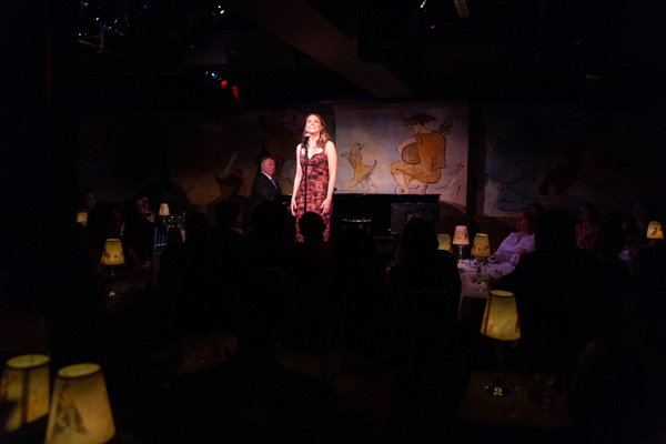 Photo Flash: Sutton Foster Kicks Off Residency at Cafe Carlyle Image