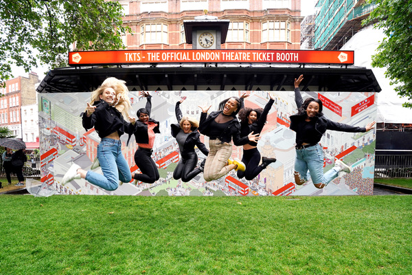 Photo Flash: TKTS Unveils Theatre Mural Alongside West End Stars Image