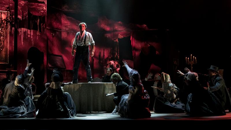 Review:  Anthony Warlow Is Deliciously Dark In SWEENEY TODD THE DEMON BARBER OF FLEET STREET. Image