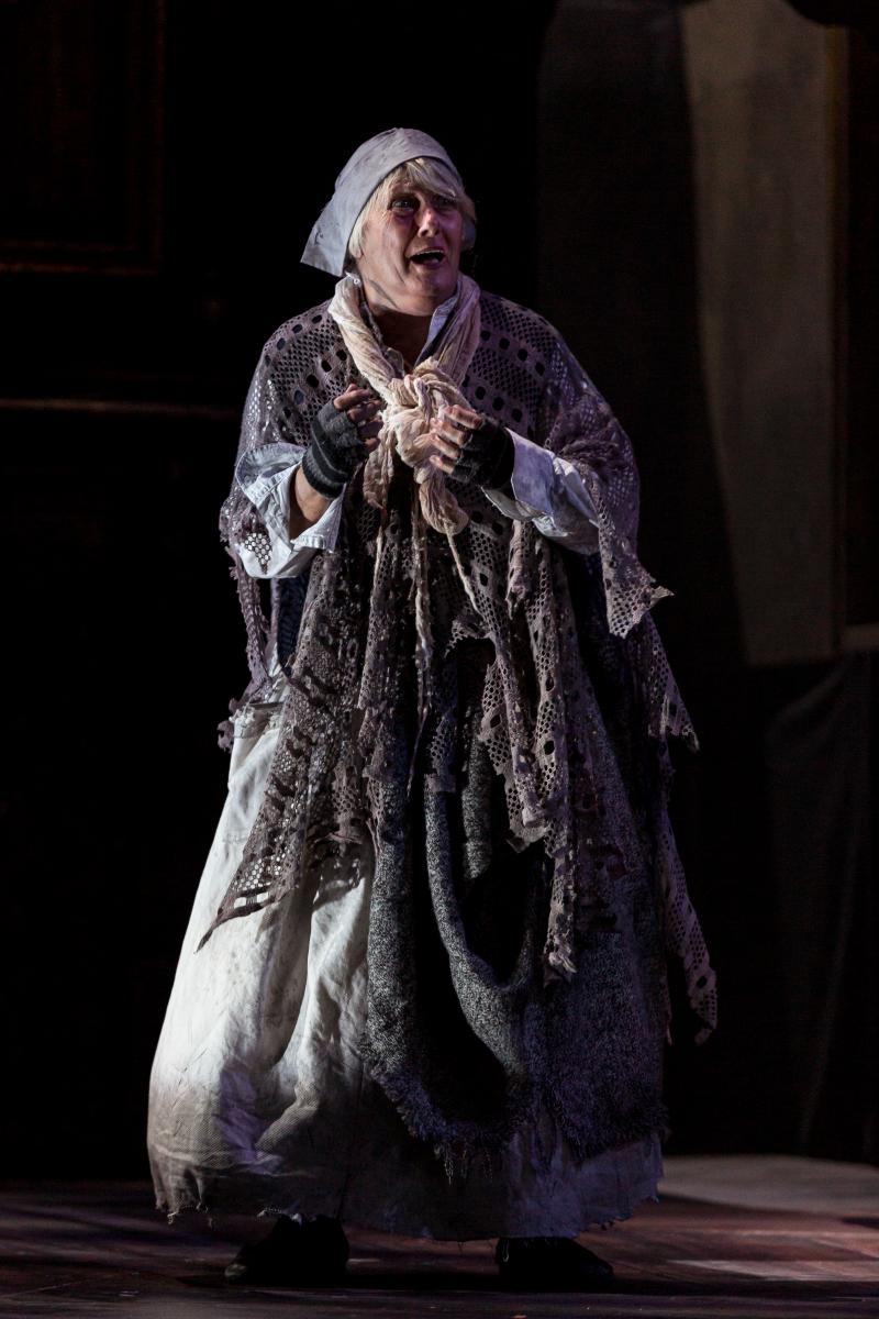 Review:  Anthony Warlow Is Deliciously Dark In SWEENEY TODD THE DEMON BARBER OF FLEET STREET. 