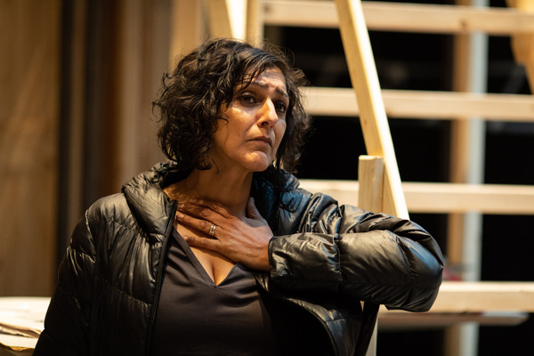 Photo Flash: Inside Rehearsal For NOISES OFF at Lyric Hammersmith Image