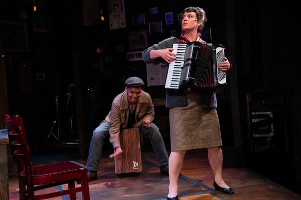 Photo Flash: First Look at 42nd Street Moon's ONCE Image