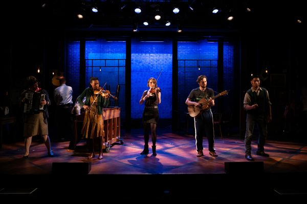 Photo Flash: First Look at 42nd Street Moon's ONCE Image