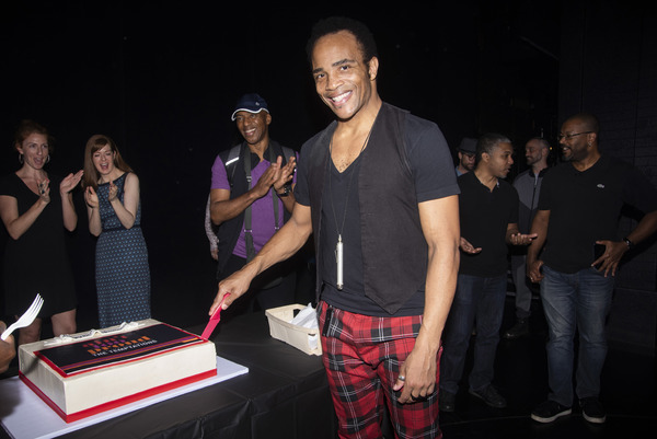 Photo Flash: AIN'T TOO PROUD Celebrates 100th Broadway Performance! Image