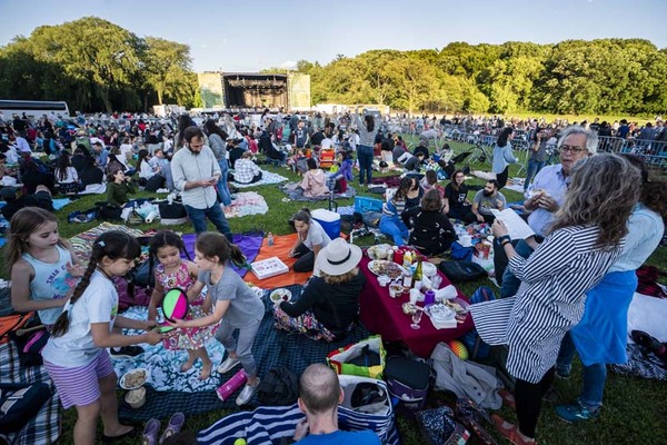 Photo Flash: The New York Philharmonic Visit NYC Parks In Summer Series! 