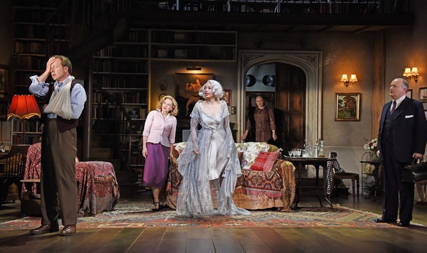 Photo Flash: Jennifer Saunders Stars in BLITHE SPIRIT  Image