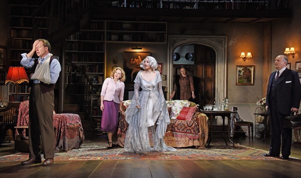 Photo Flash: Jennifer Saunders Stars in BLITHE SPIRIT Image