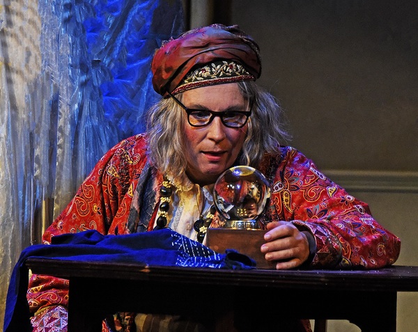 Photo Flash: Jennifer Saunders Stars in BLITHE SPIRIT 