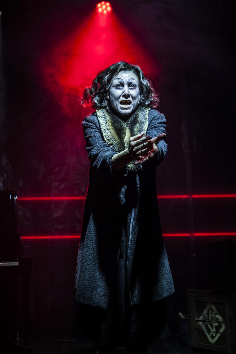 Review: Ghosts Of Sydney's Underworld Come Back To Set The Record Straight In RAZORHURST Image