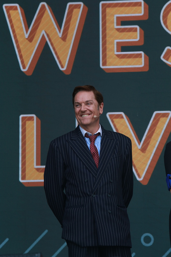 Photo Flash: COME FROM AWAY, TINA, JAMIE, and More Perform at West End Live Image