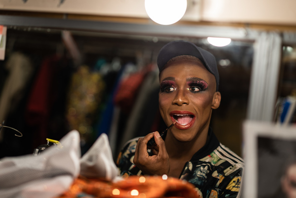 BWW Exclusive: Go Behind The Scenes of KINKY BOOTS at The Muny - Part One! Image