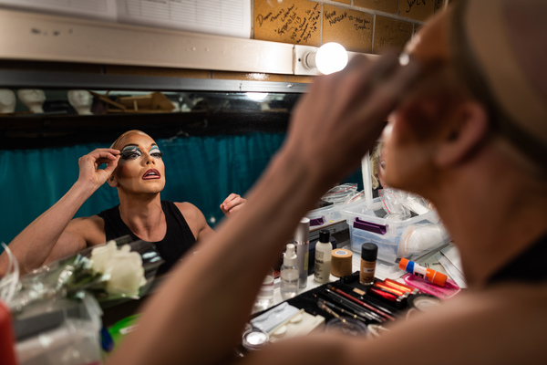 BWW Exclusive: Go Behind The Scenes of KINKY BOOTS at The Muny - Part One! Image