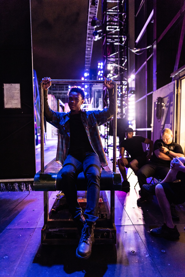 BWW Exclusive: Go Behind The Scenes of KINKY BOOTS at The Muny - Part One! Image