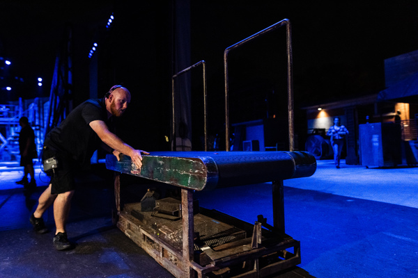 BWW Exclusive: Go Behind The Scenes of KINKY BOOTS at The Muny - Part One! Image