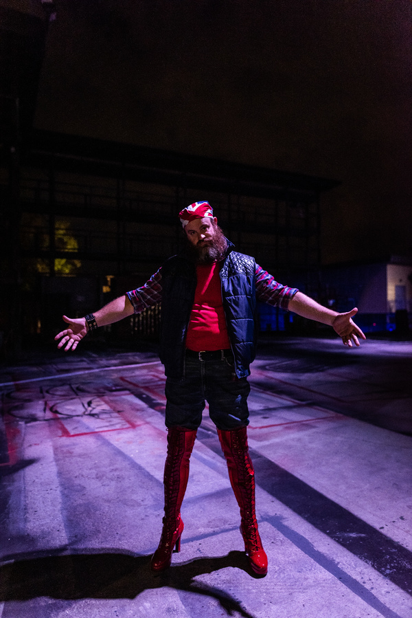 BWW Exclusive: Go Behind The Scenes of KINKY BOOTS at The Muny - Part Two! Image